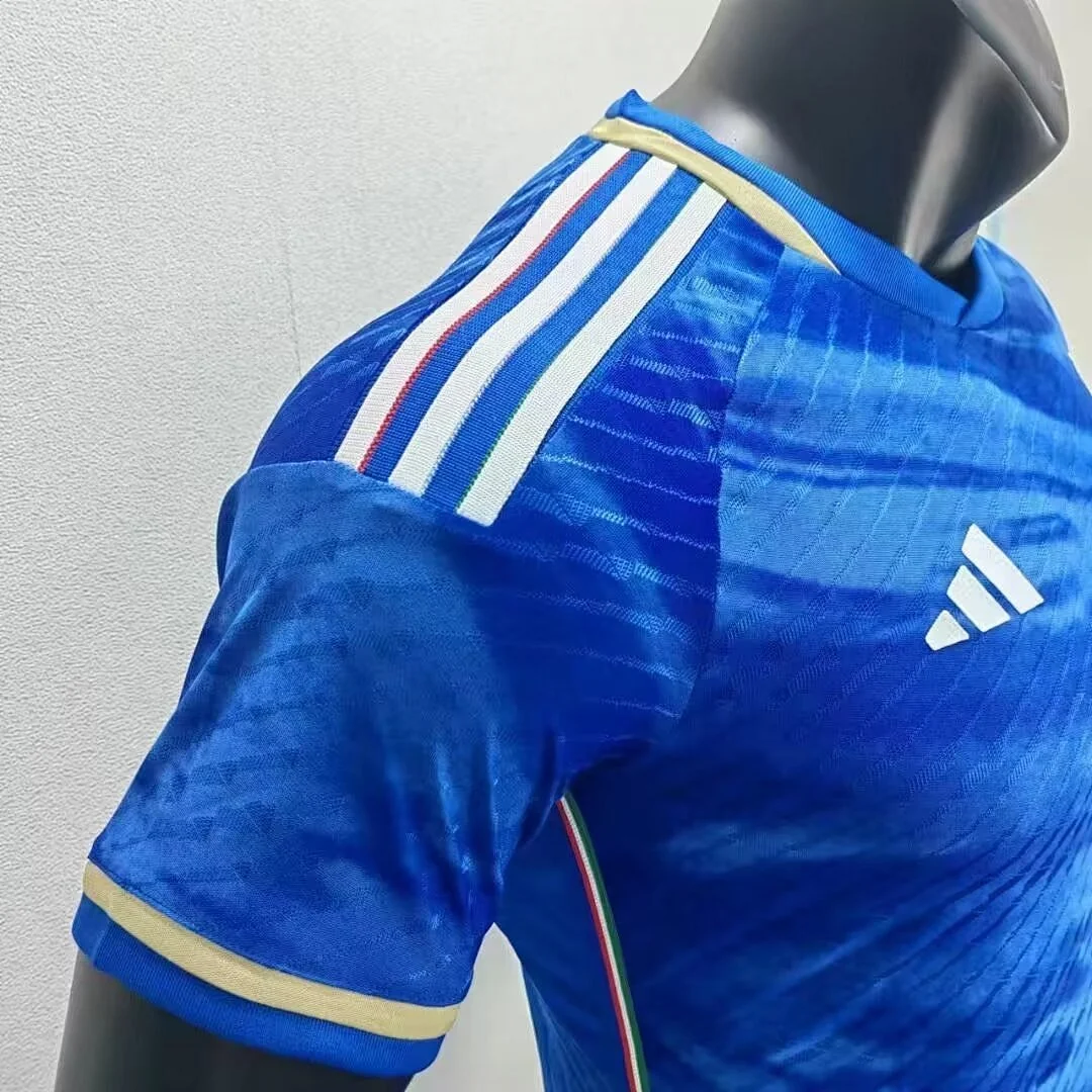 23 Italy Home - view 3