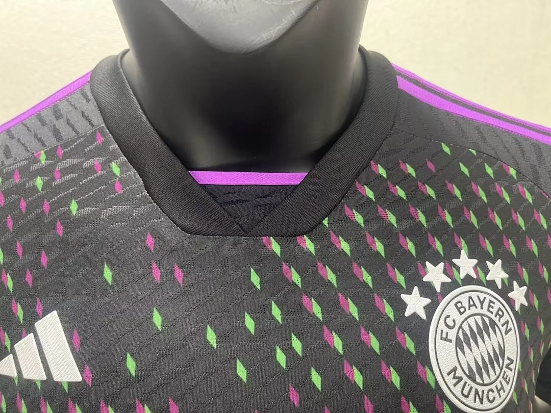 23-24 Bayern Munich Away - view 2