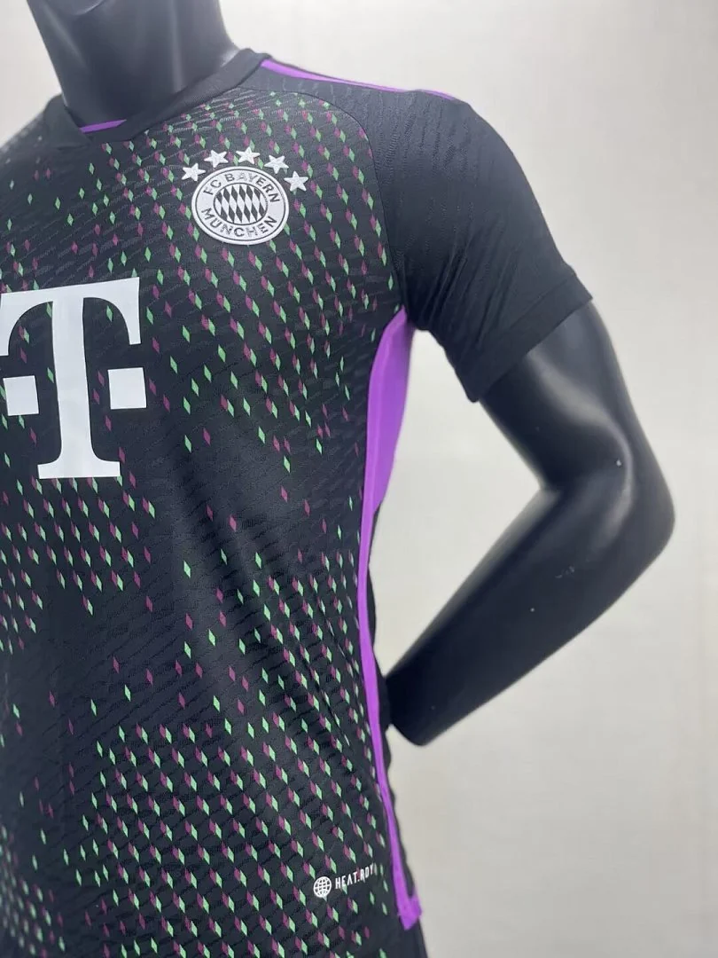 23-24 Bayern Munich Away - view 9