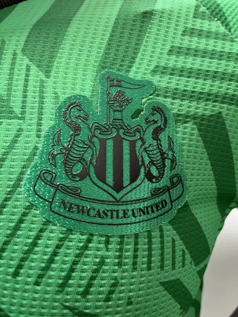 23 Newcastle Away - view 3