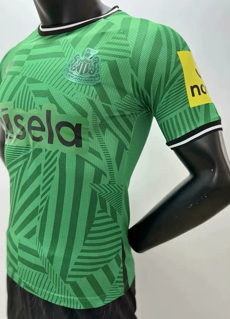 23 Newcastle Away - view 4