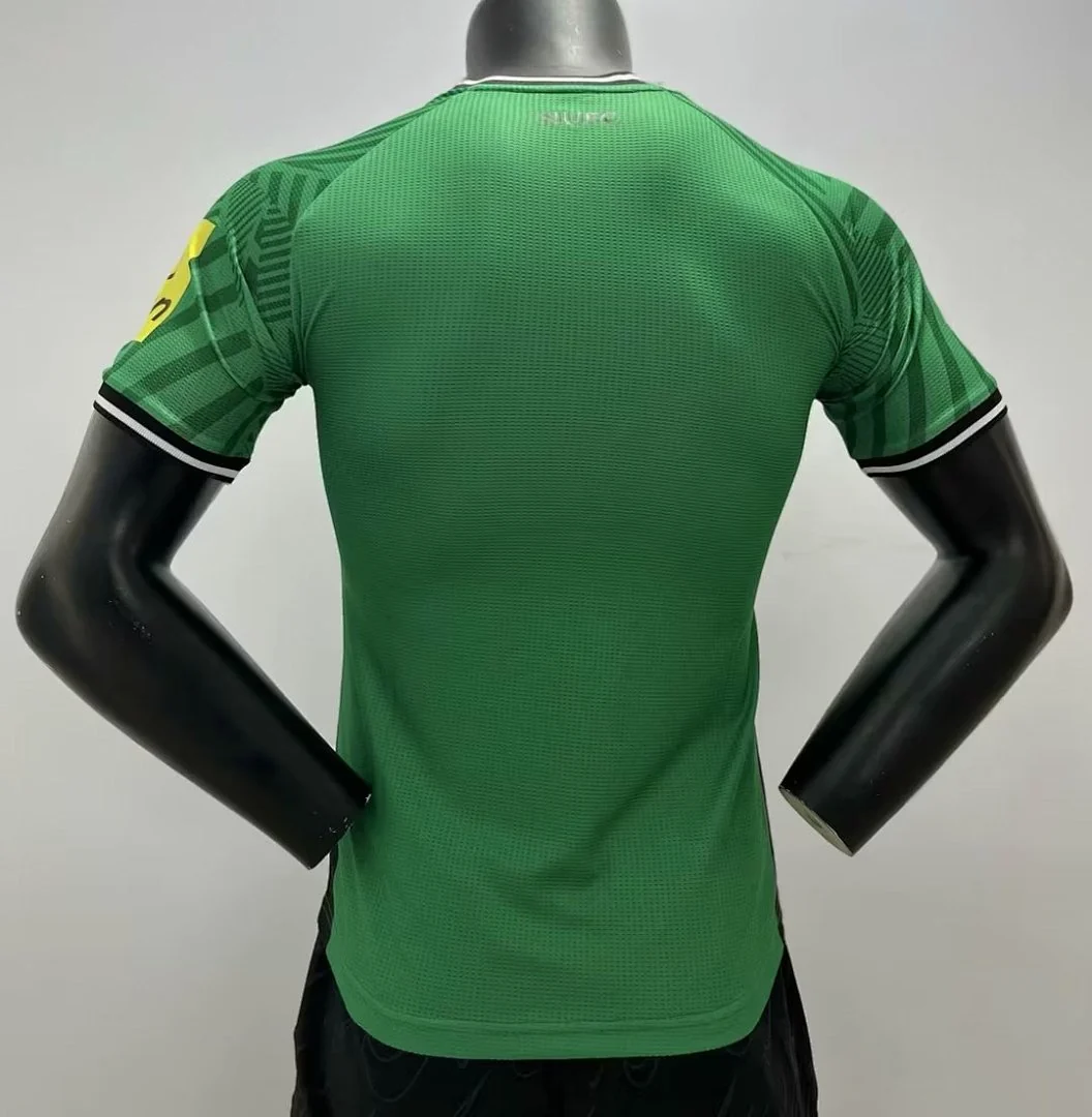 23 Newcastle Away - view 9