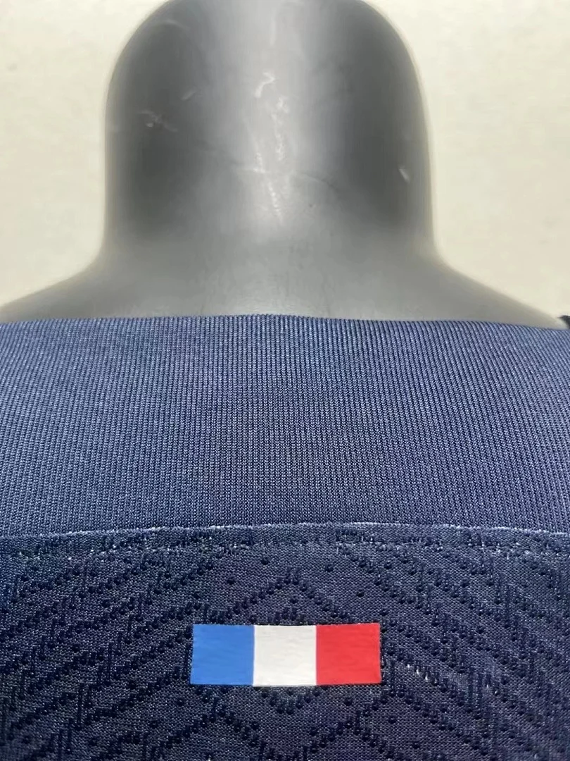 23-24 Paris Home - view 3