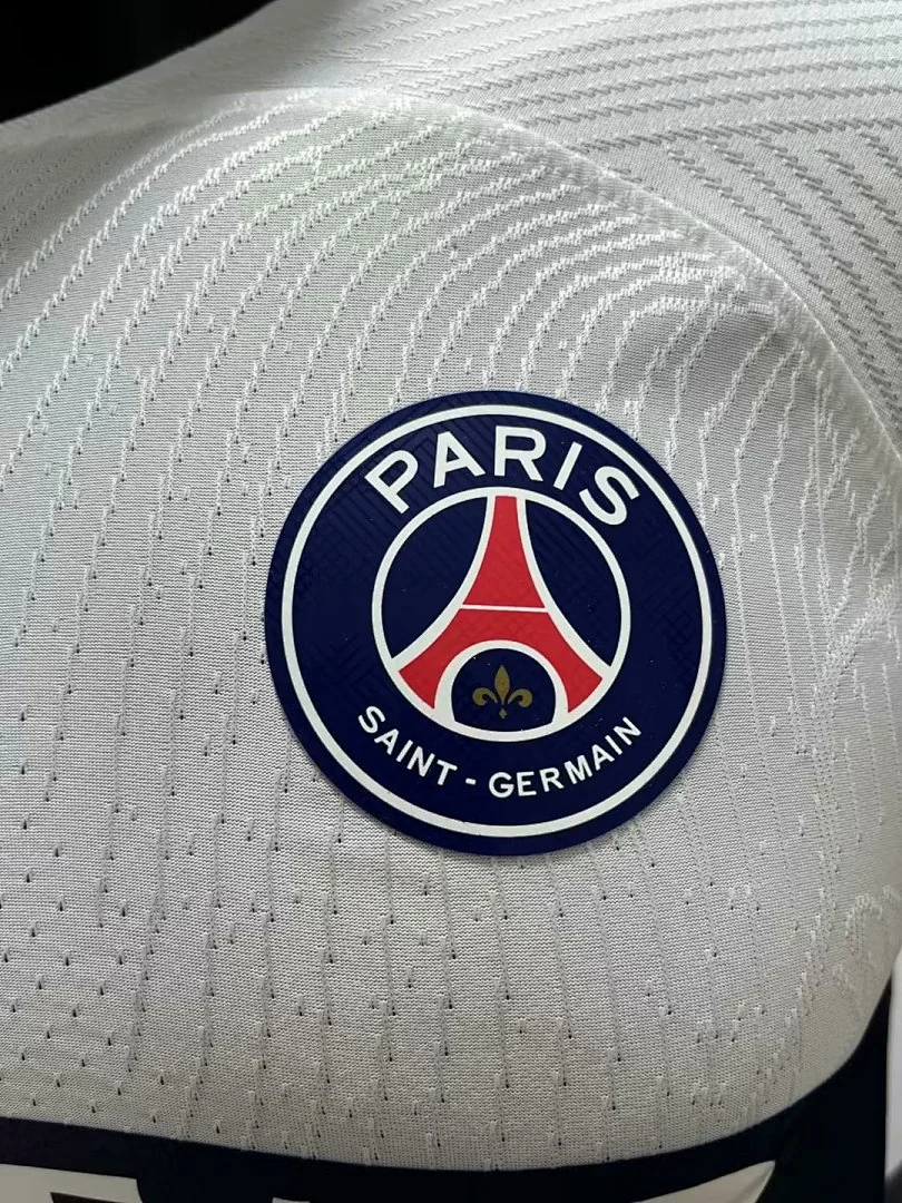 23-24 Paris Away - view 5