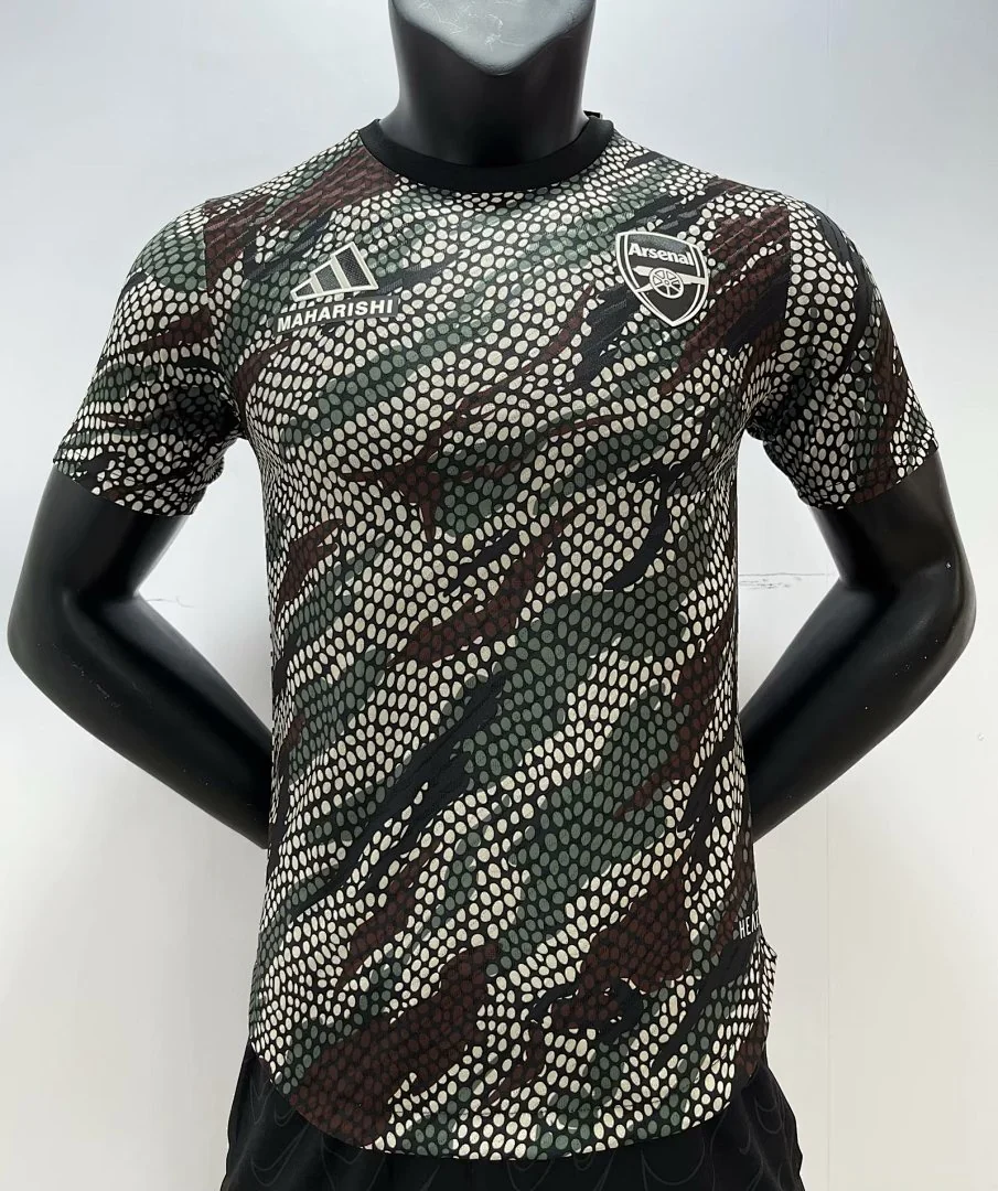 Arsenal Collaboration Edition - view 1