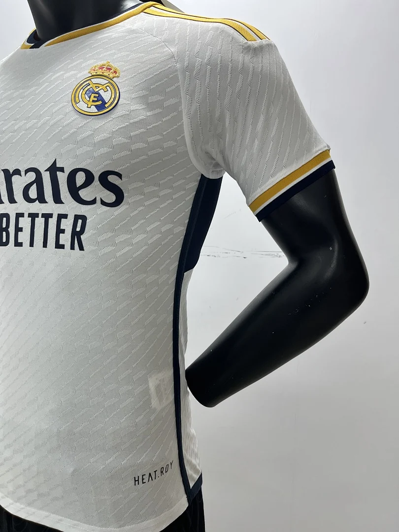 23-24 Real Madrid Home - view 4