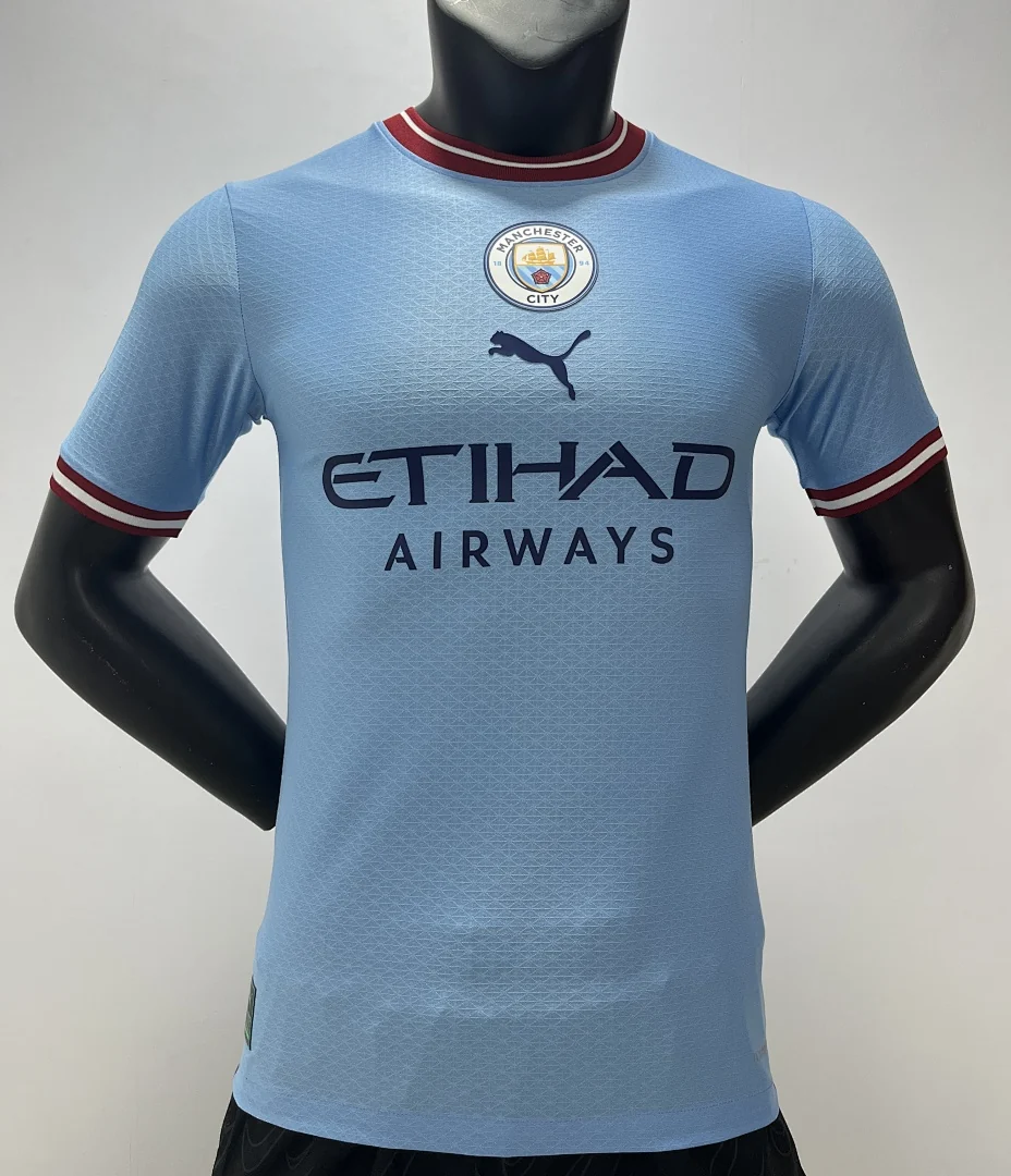 22-23 Manchester City Home - view 1