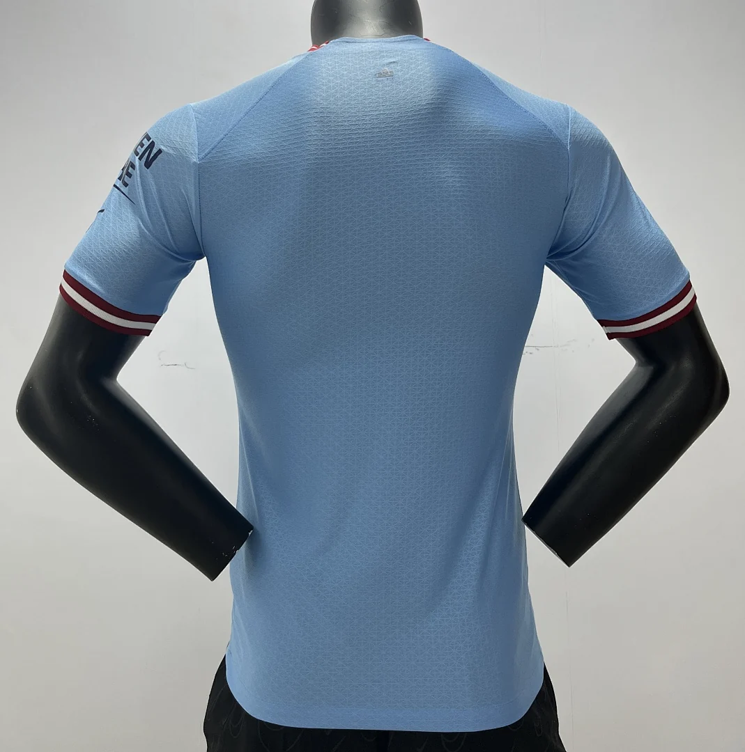 22-23 Manchester City Home - view 10