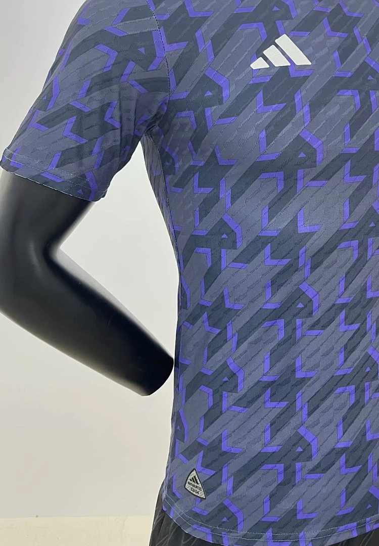 New Real Madrid Training Kit - view 6
