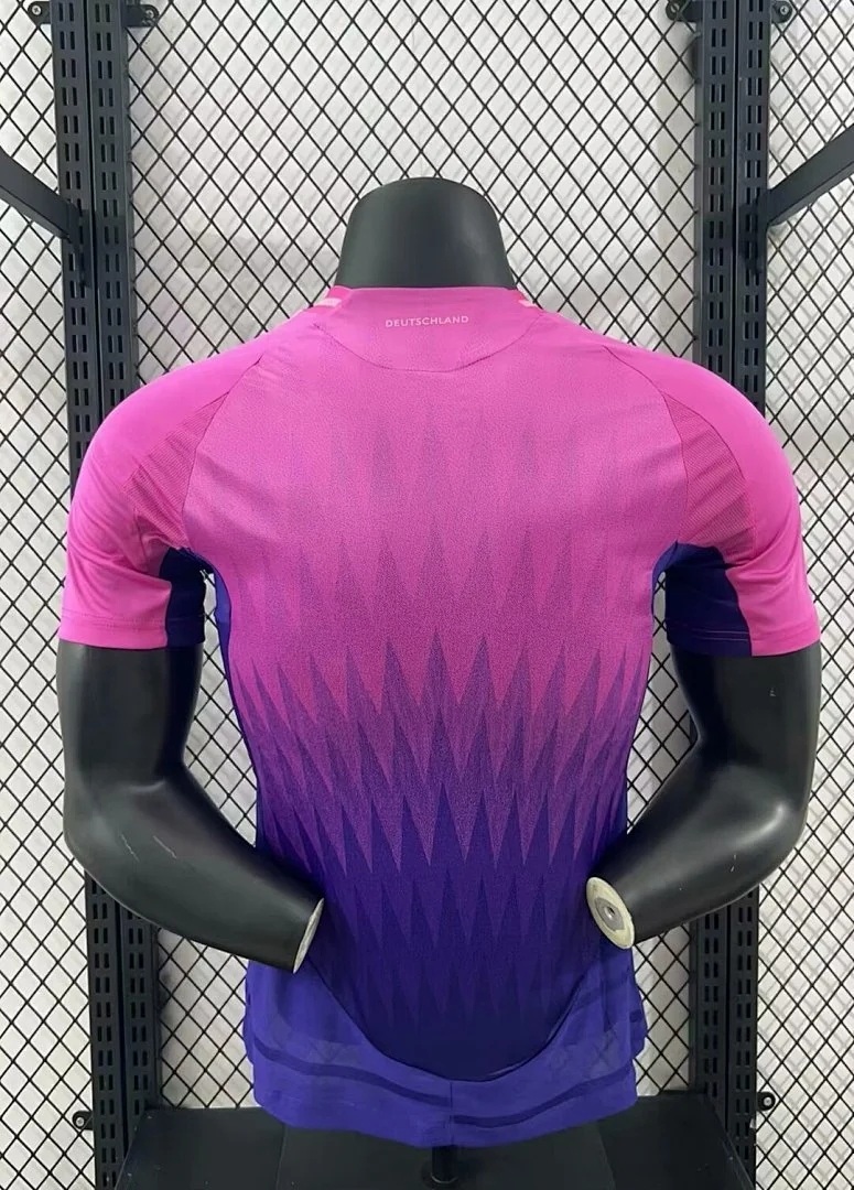 2425 Germany Away - view 2