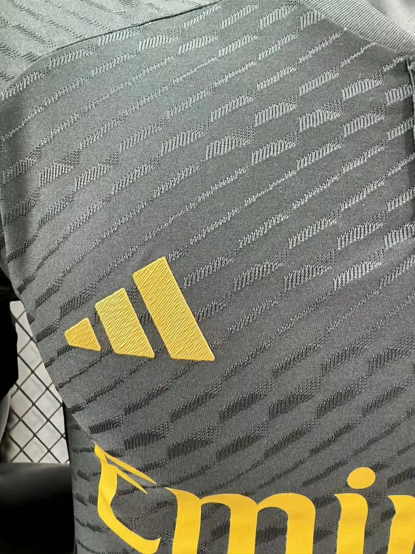 23/24 Real Madrid Third Away Kit - view 4