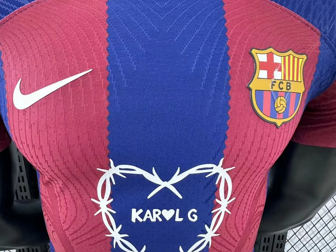 2324 Barcelona Blank Edition S-3XL - view 3