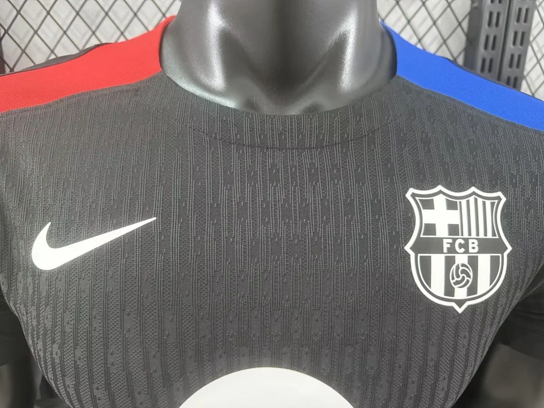 2425 Barcelona Training Kit S-3XL with Sponsor - view 3