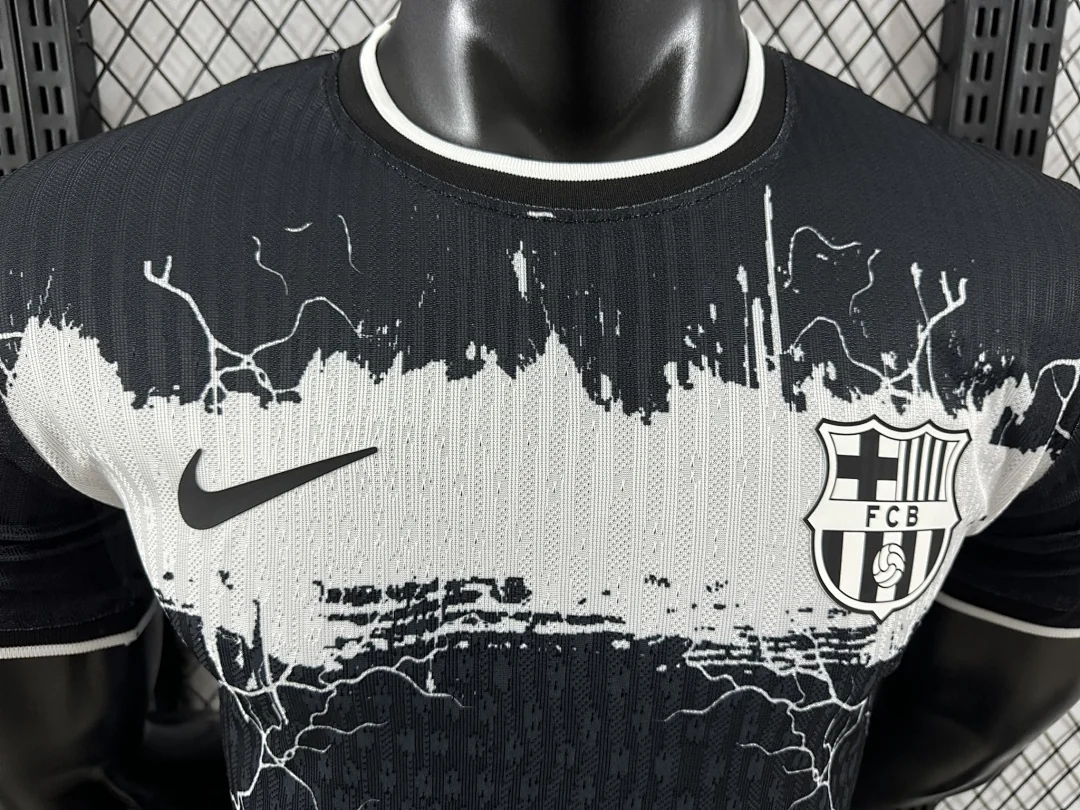 2425 Barcelona Special Edition S-2XL - view 4