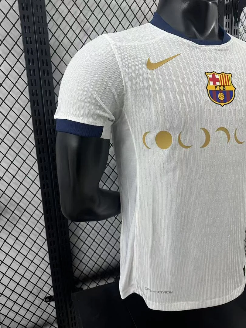 Barcelona White Special Edition S-2XL - view 6