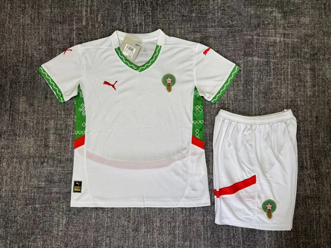 25-26 Morocco Away - view 1