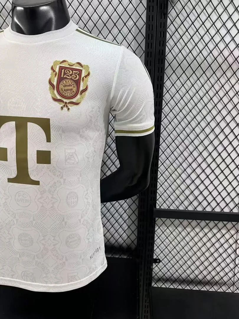 Bayern 125th Anniversary Edition White S-2XL - view 7