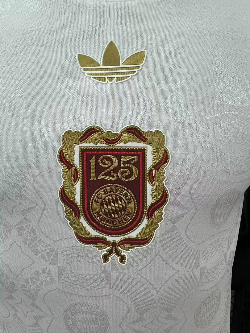 2526 Bayern Munich 125th Anniversary White S-2XL - view 4
