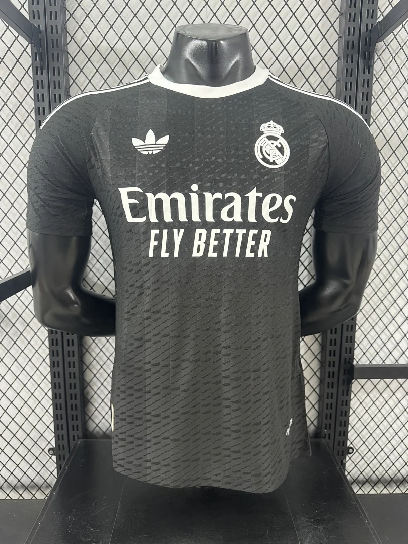 2526 Real Madrid Goalkeeper S-2XL - view 1