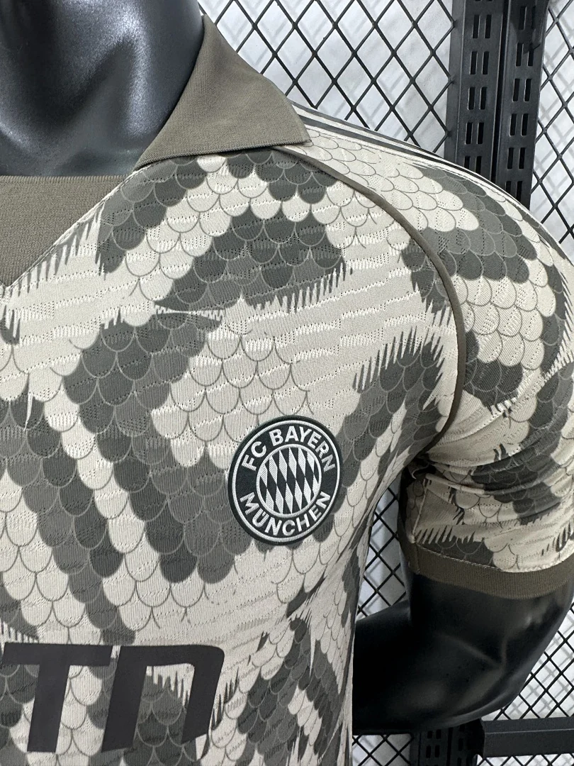 Bayern Munich Commemorative Edition S-2XL - view 5