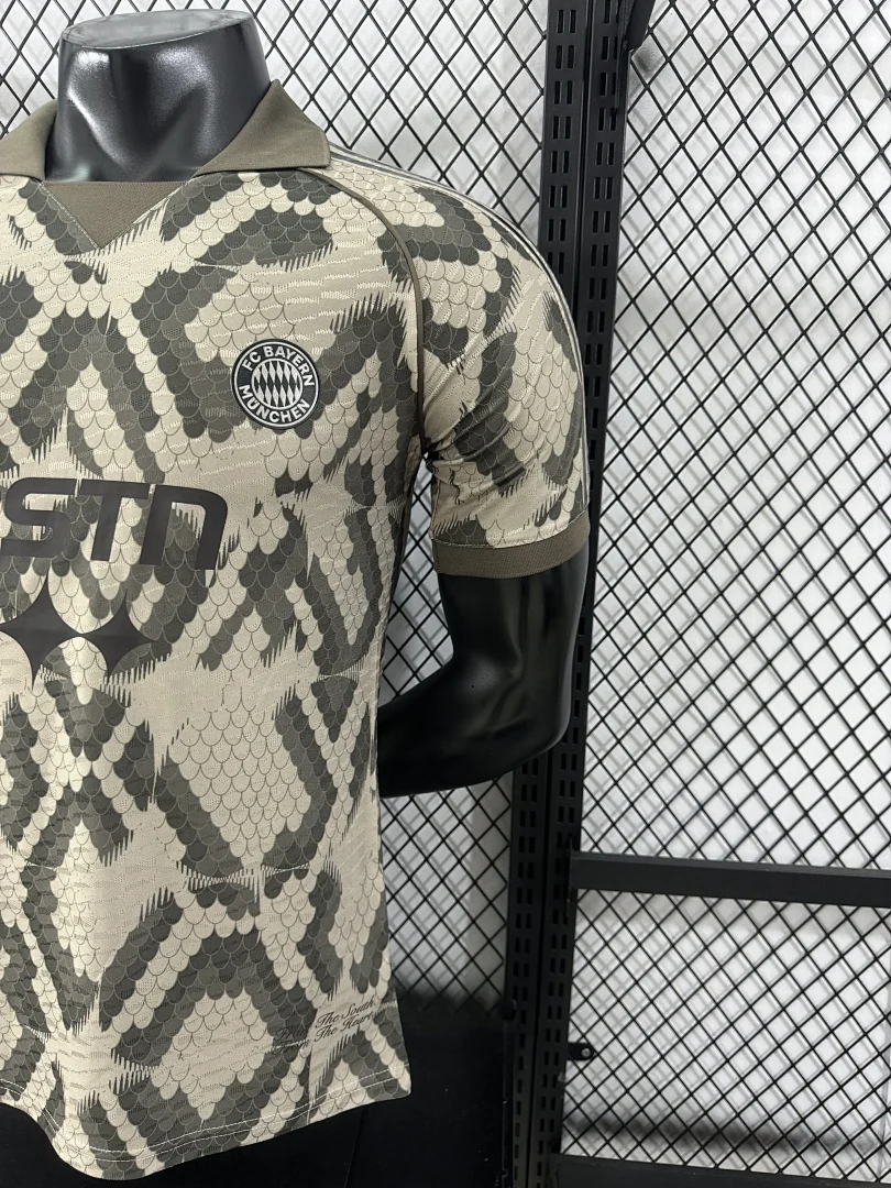 Bayern Munich Commemorative Edition S-2XL - view 7