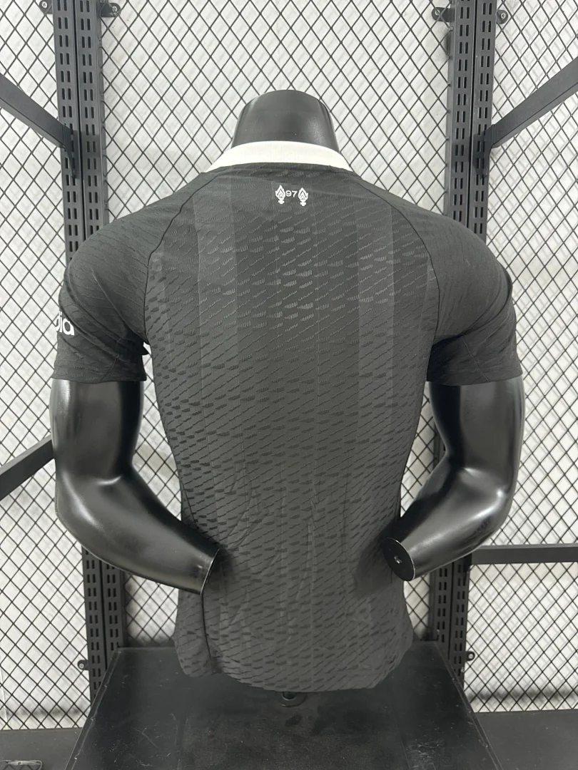 2425 Liverpool Goalkeeper S-2XL - view 2