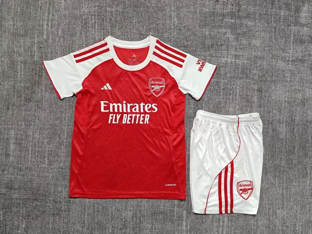 25-26 Arsenal Home - view 1