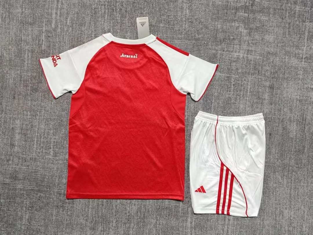 25-26 Arsenal Home - view 2