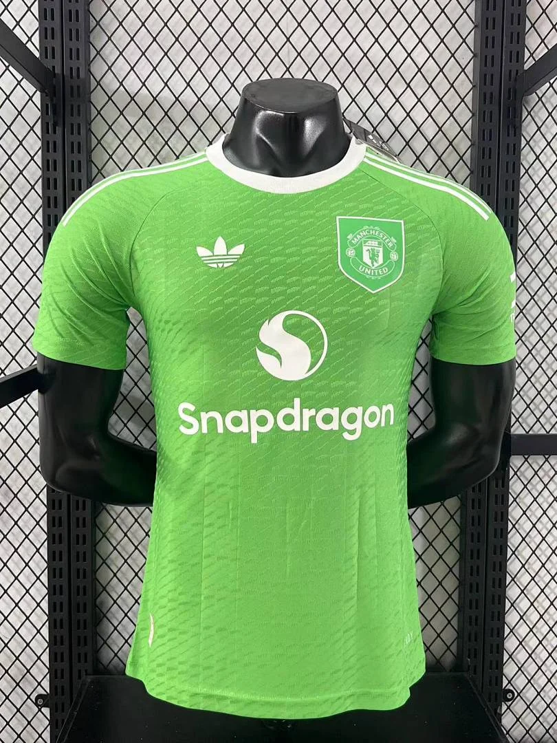 Manchester United Goalkeeper S-2XL - view 1