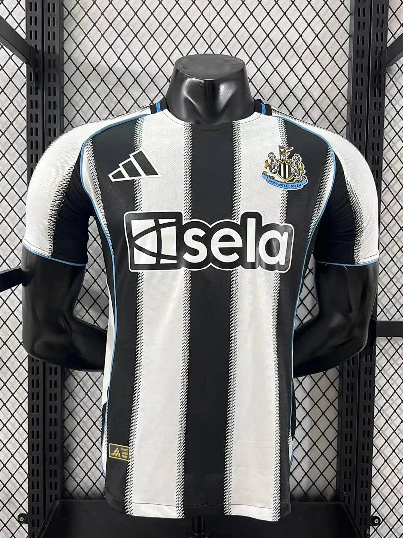 2526 Newcastle Home S-2XL - view 1