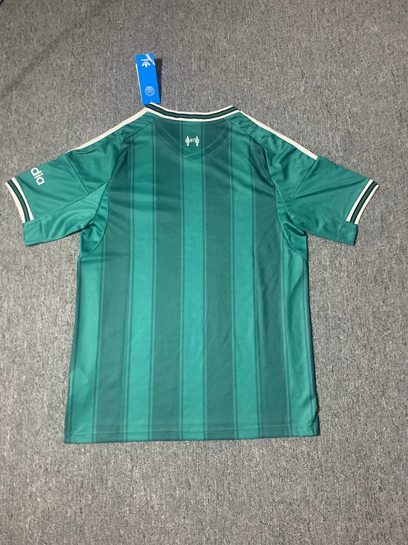 2526 Liverpool Third Away Kit - view 2