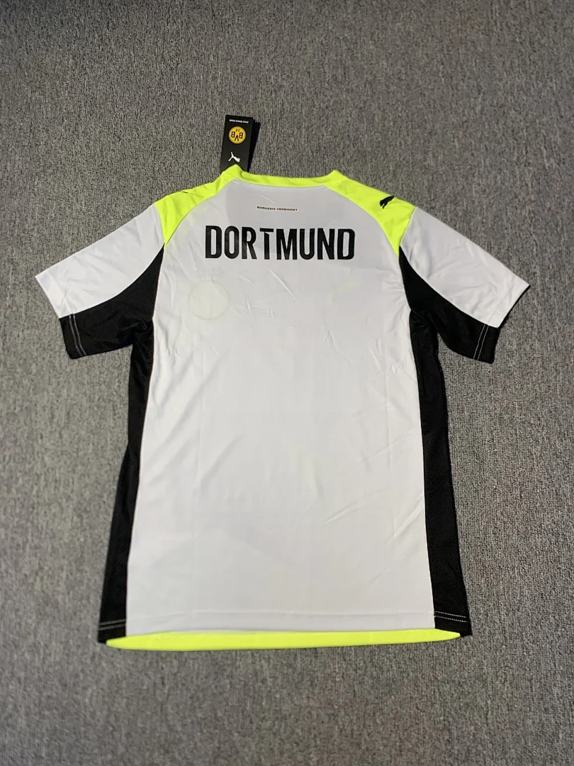 2526 Borussia Dortmund Away - view 2