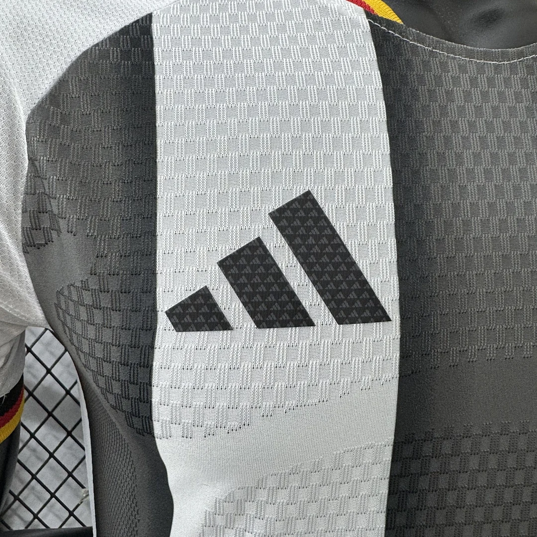 2026 Germany Special Edition S-3XL Image Above - view 4