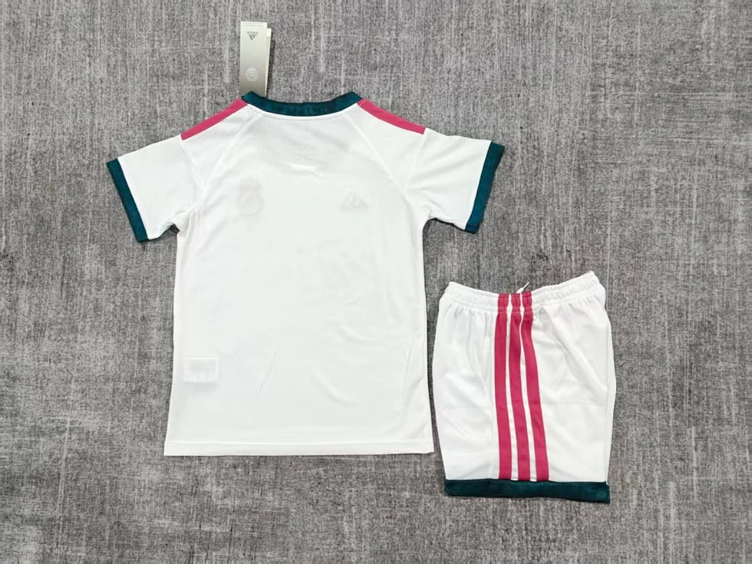 Real Madrid Home 16-30 - view 2