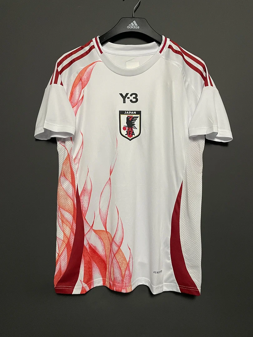 25 Japan Away White - view 1
