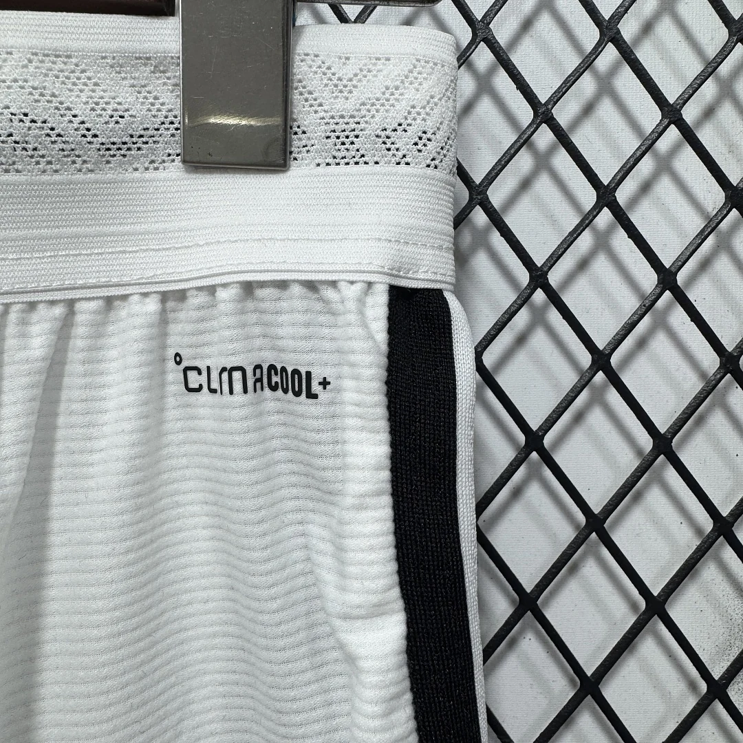 2627 Manchester United Home Shorts S-2XL - view 2