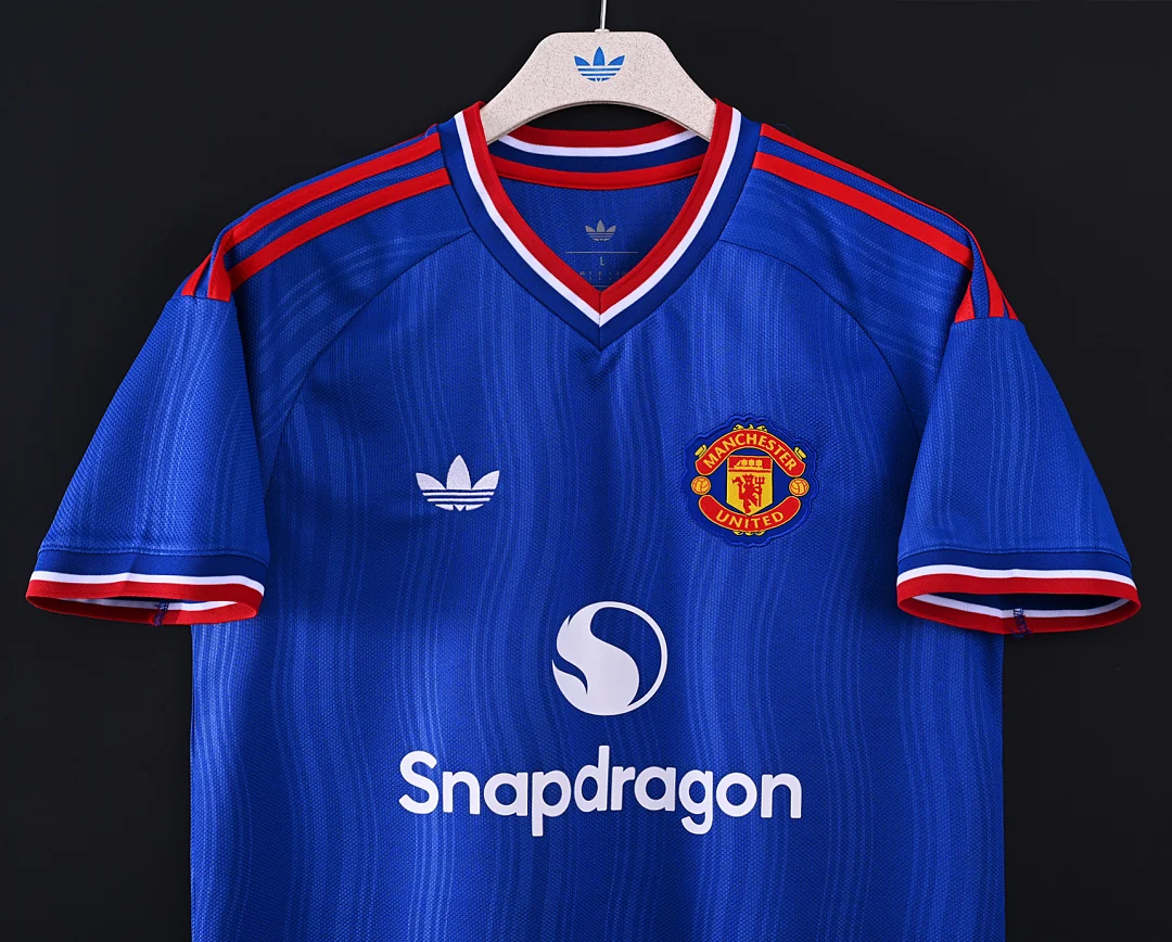 26-27 Manchester United Away S-5XL - view 3