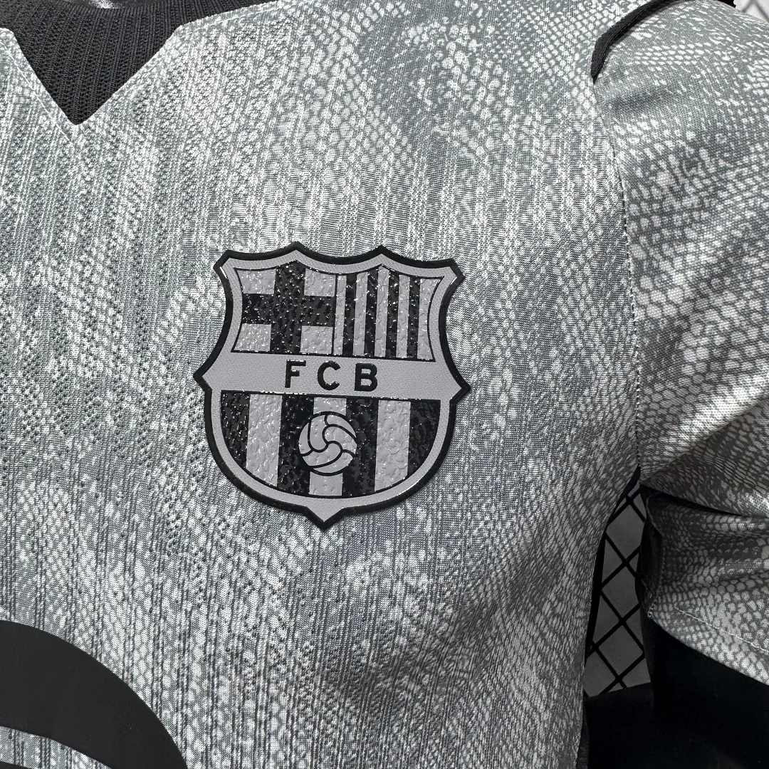 2627 Barcelona Goalkeeper Kit S-2XL - view 8