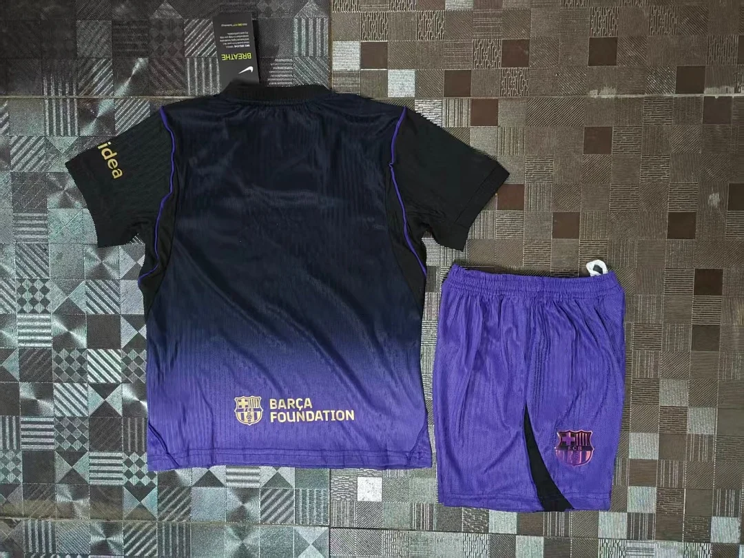 2627 Barcelona Away - view 3