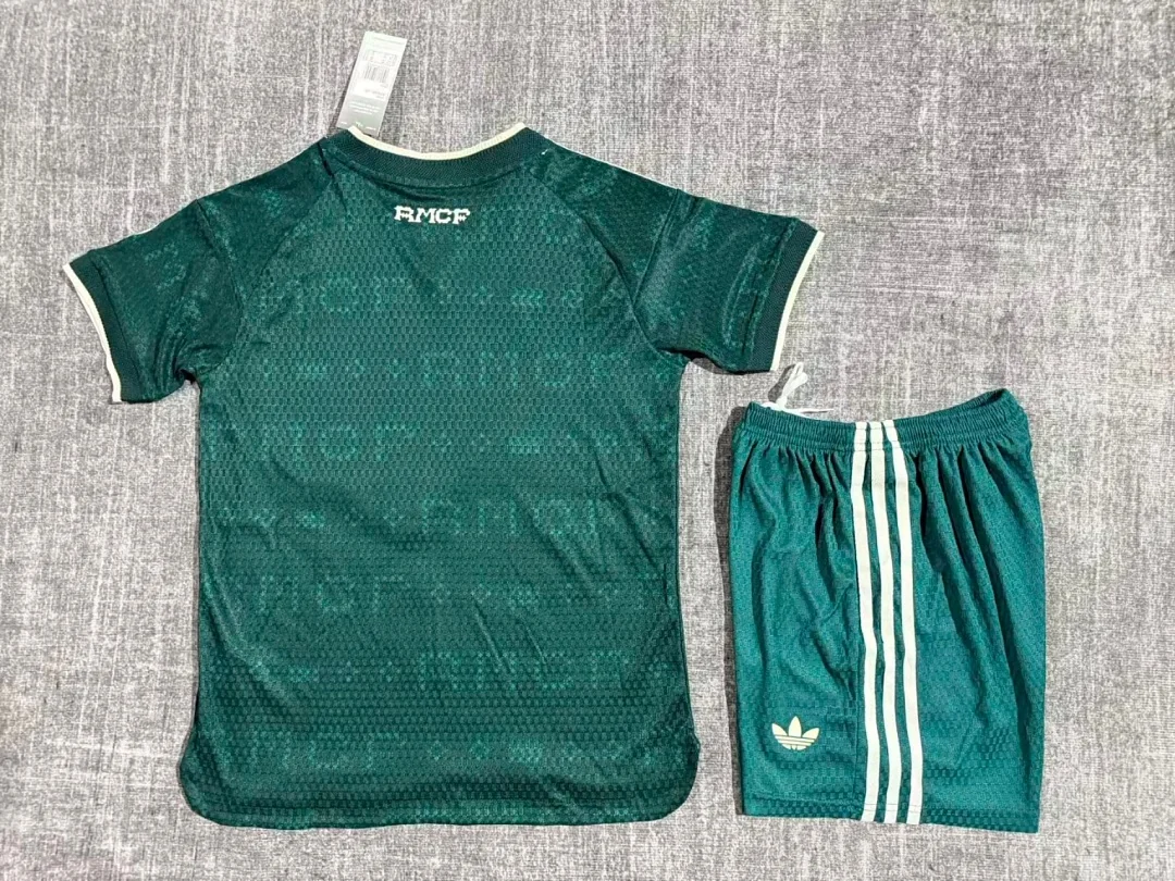 Real Madrid 2627 Away - view 2